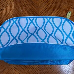 New Amope Blue & White Zippered
Cosmetic Makeup Travel Bag